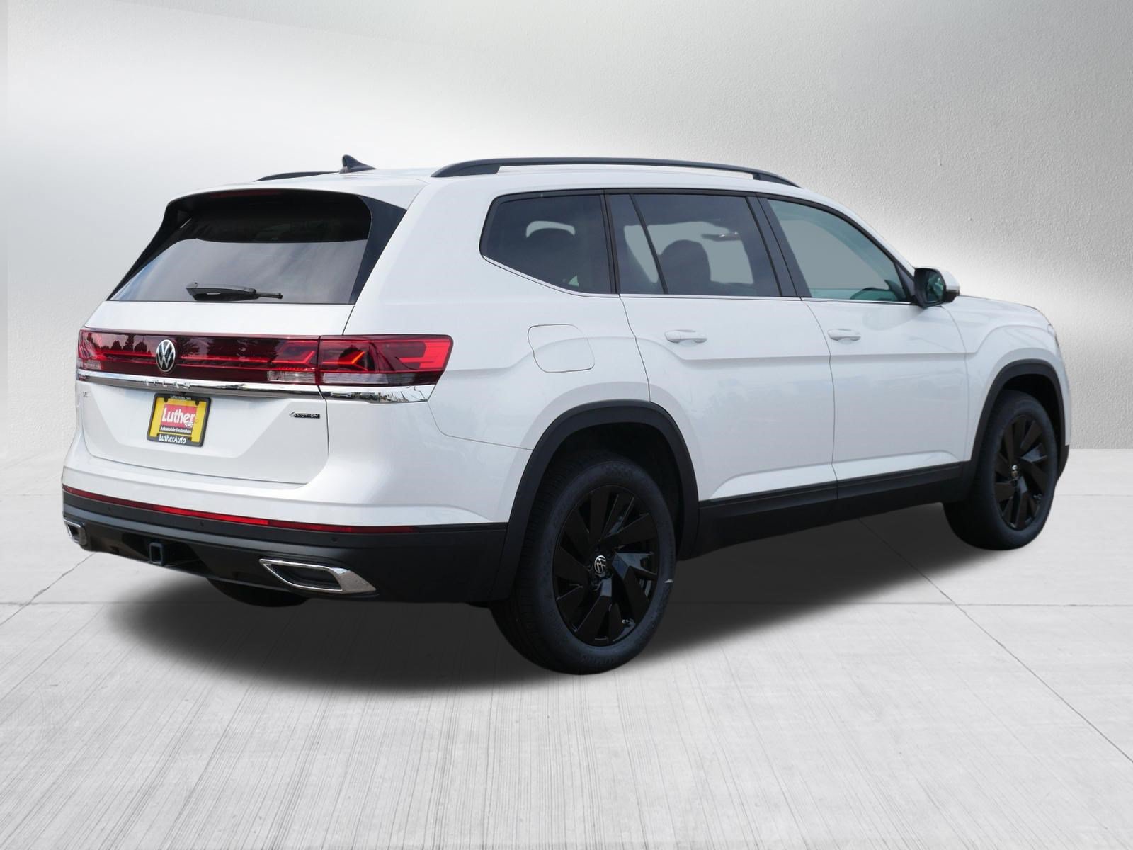 New 2026 Volkswagen Atlas SE AWD/4WD image 3
