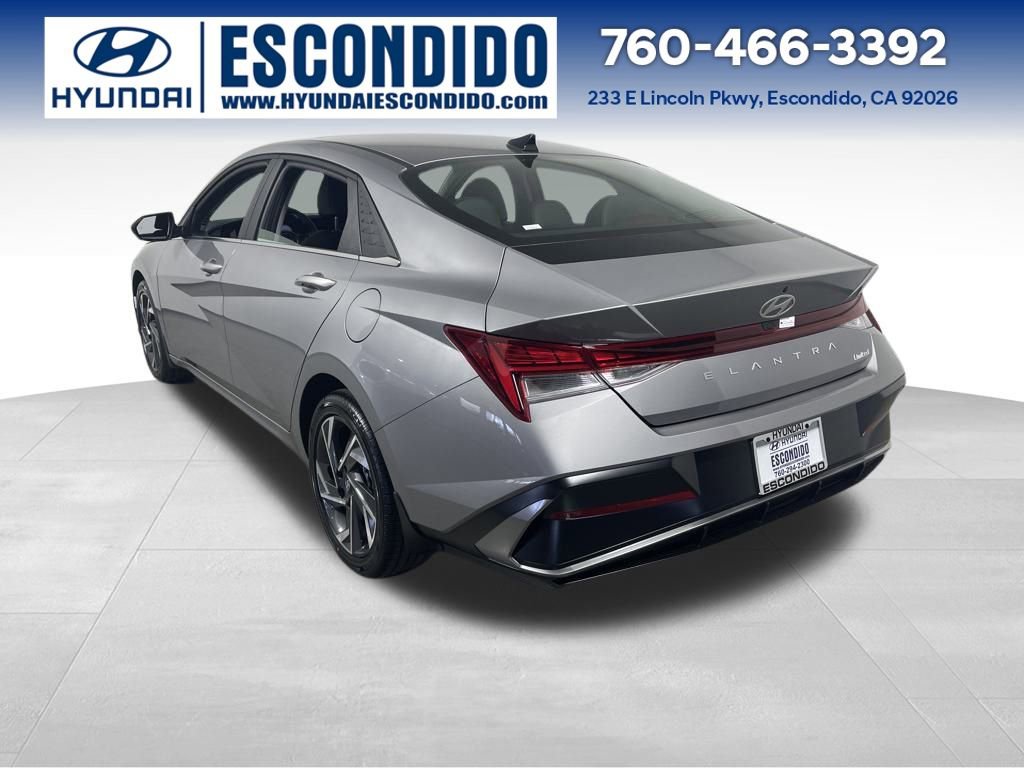 New 2025 Hyundai Elantra Limited image 3