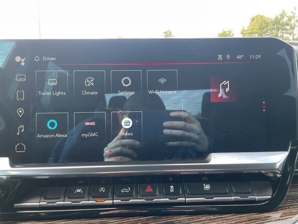 Used 2024 GMC Sierra 1500 Elevation w/ LPO, GMC Protection Package image 18