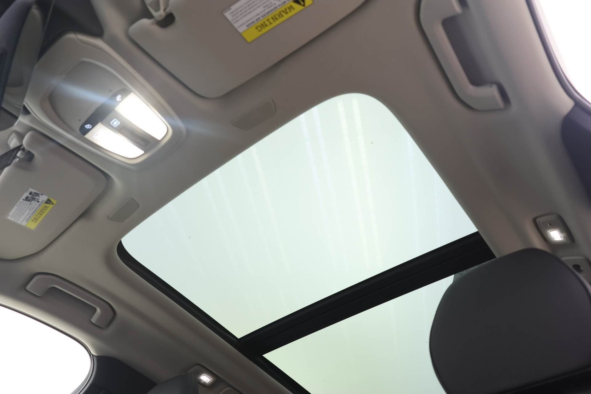 New 2025 Volvo XC60 T8 Plus w/ Protection Package Premier image 19