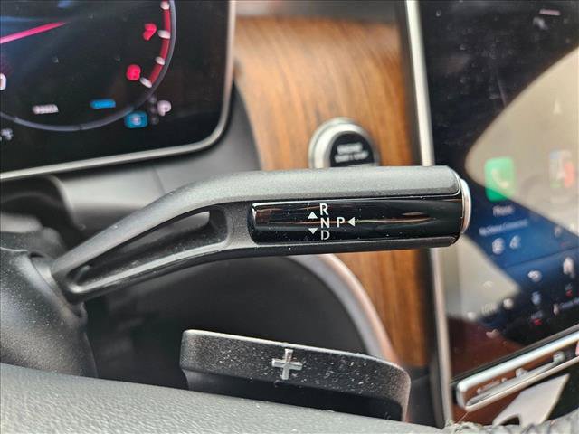 Used 2025 Mercedes-Benz GLC 300 image 9