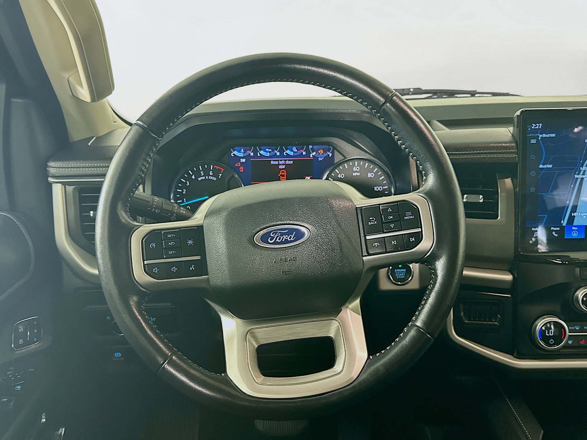 Used 2024 Ford Expedition XLT image 18