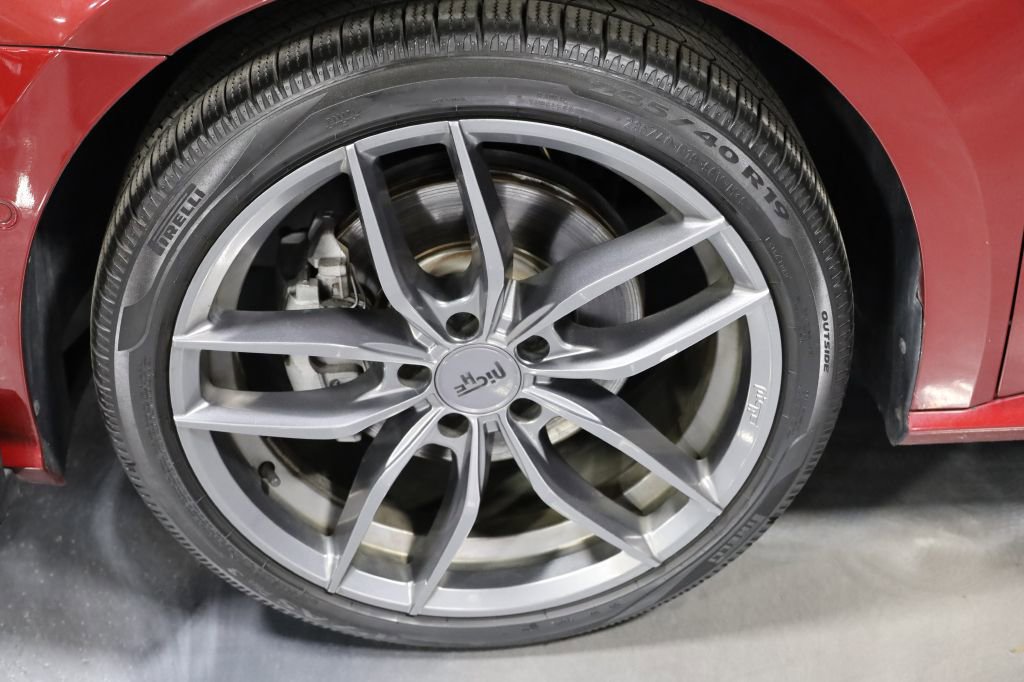 Used 2017 Volkswagen Passat 1.8T SEL Premium image 33