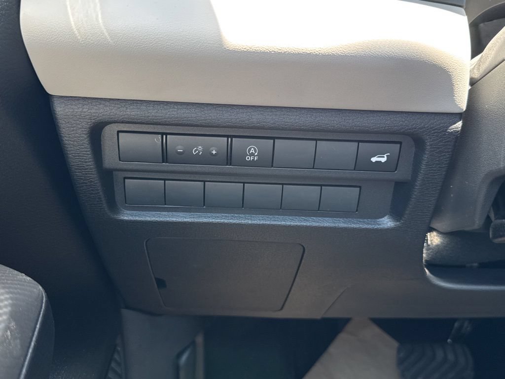 New 2026 Mitsubishi Outlander SE FWD image 19