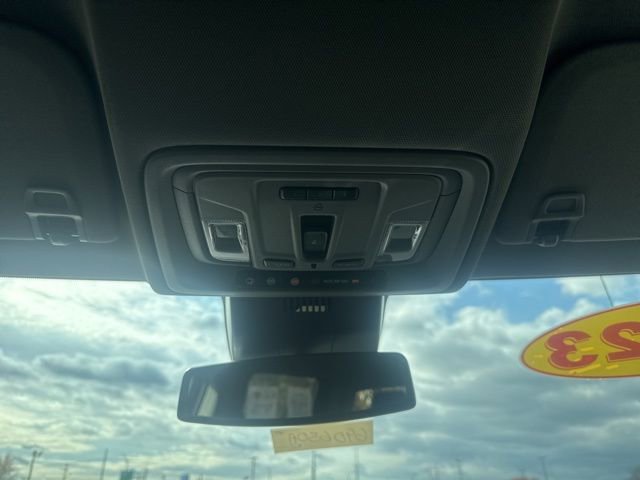 Used 2023 Chevrolet Silverado 1500 LTZ image 21