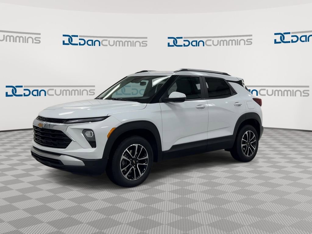 Used 2025 Chevrolet TrailBlazer LT image 4