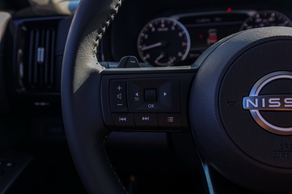 New 2025 Nissan Pathfinder SV image 26