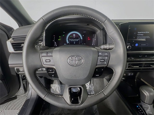 Used 2025 Toyota Camry LE image 15