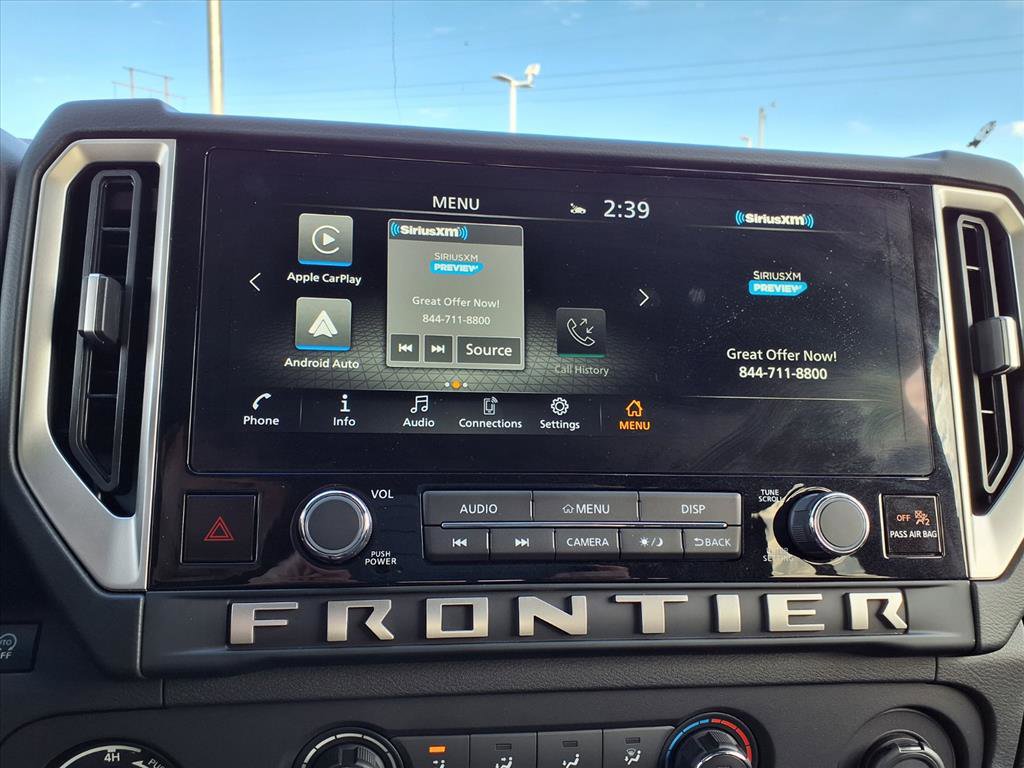Used 2025 Nissan Frontier SV image 4