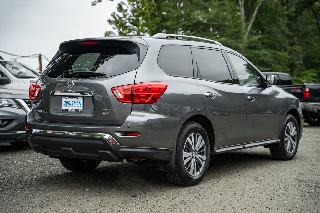 Used 2020 Nissan Pathfinder SV image 4