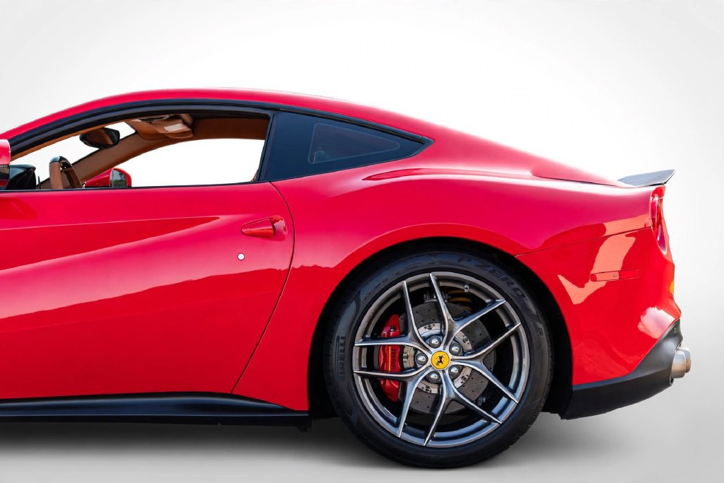Used 2016 Ferrari F12 Berlinetta RWD image 27
