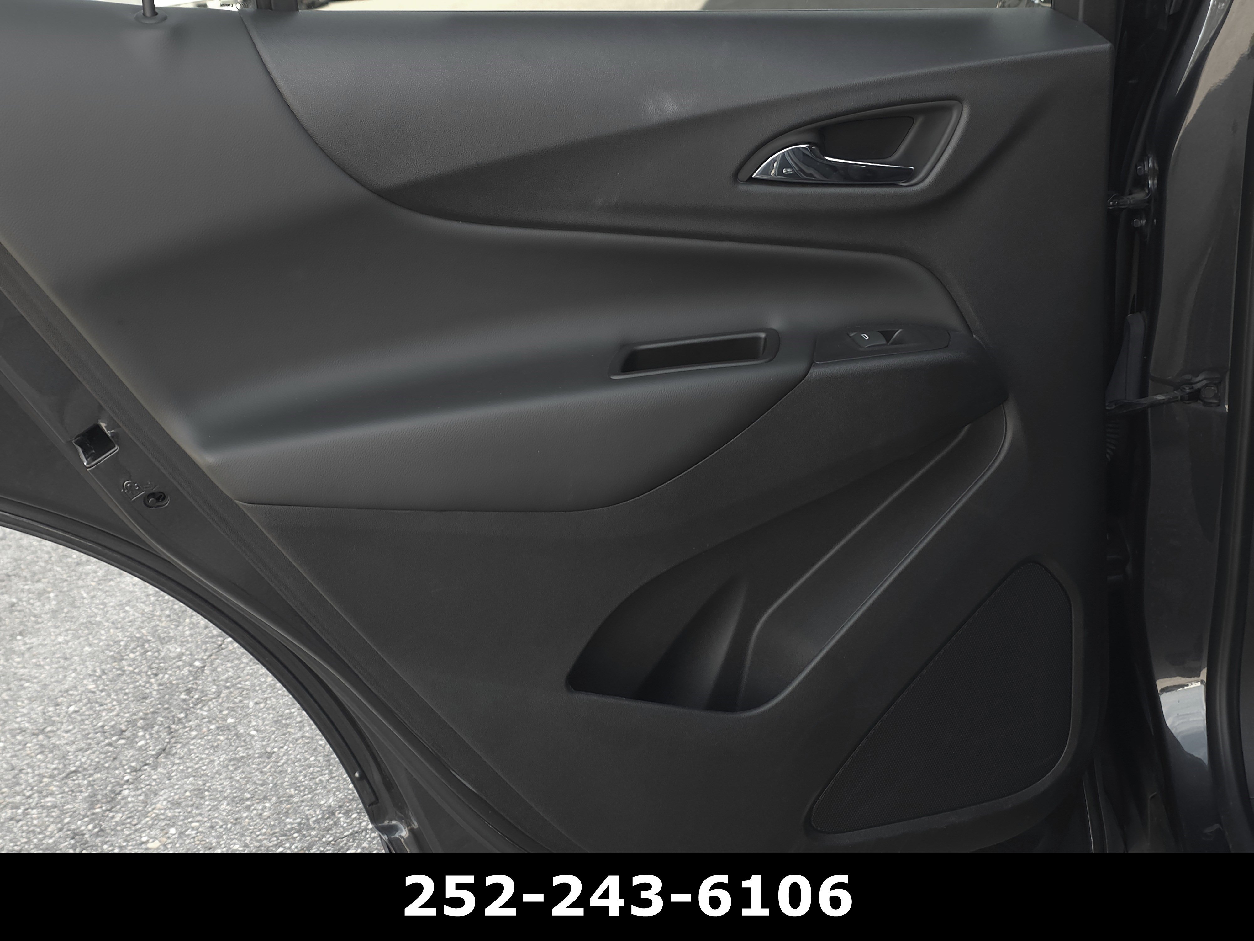 Used 2022 Chevrolet Equinox LT FWD image 28