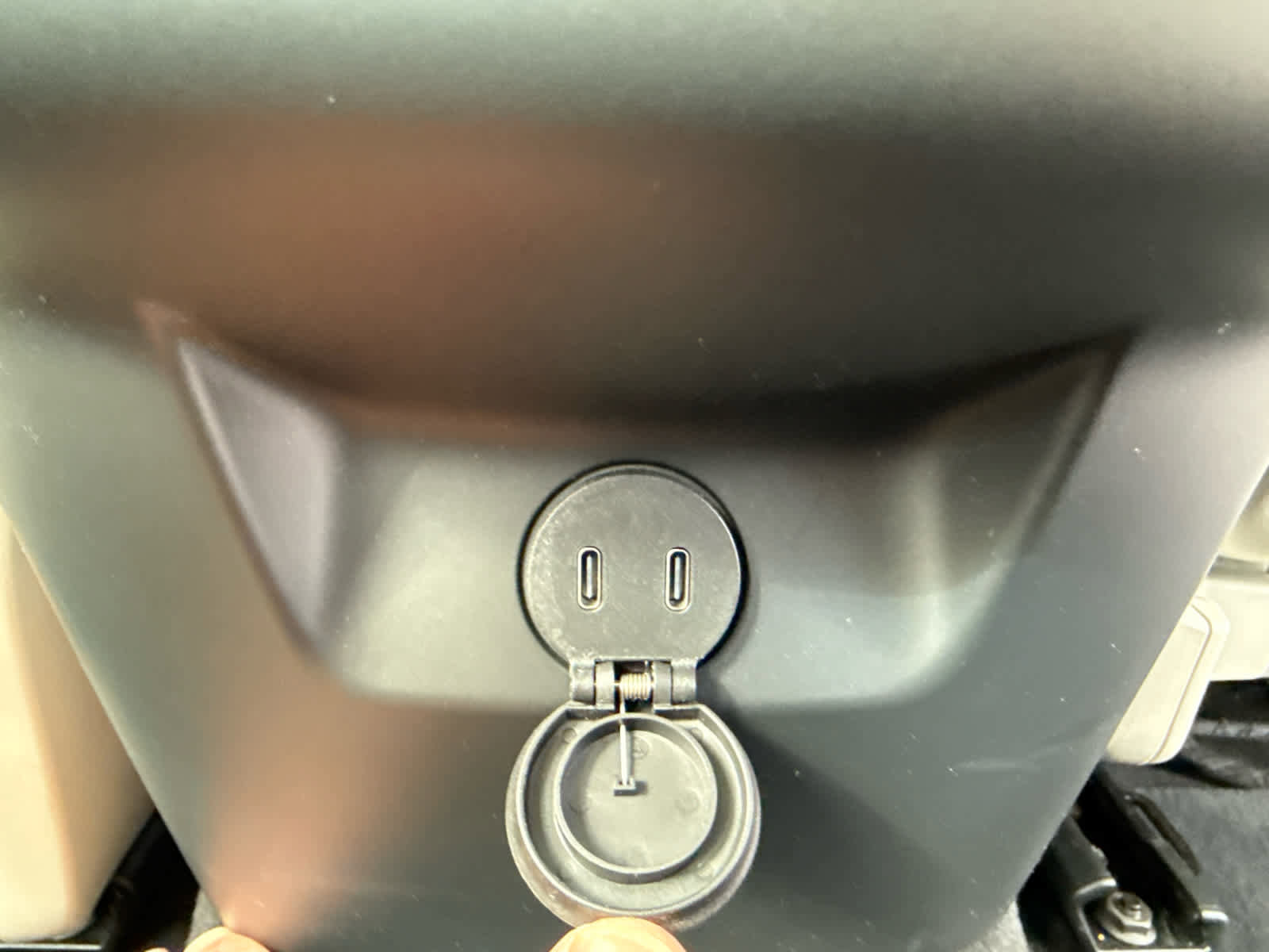 Used 2023 Volvo XC60 B5 Core w/ Climate Package image 27