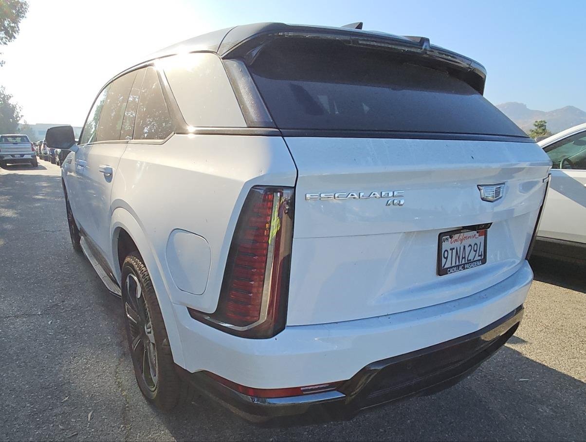 Used 2025 Cadillac Escalade IQ Sport 1 AWD/4WD image 8
