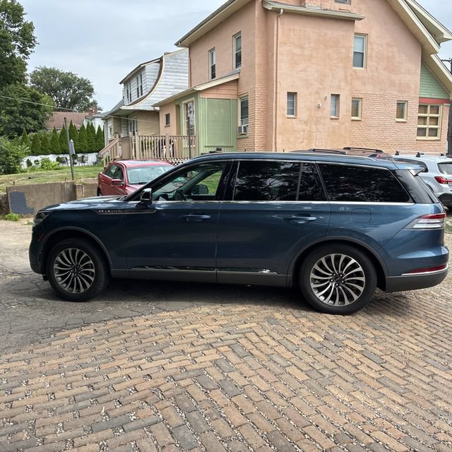 Used 2020 Lincoln Aviator Reserve w/ Equipment Group 201A AWD/4WD image 3