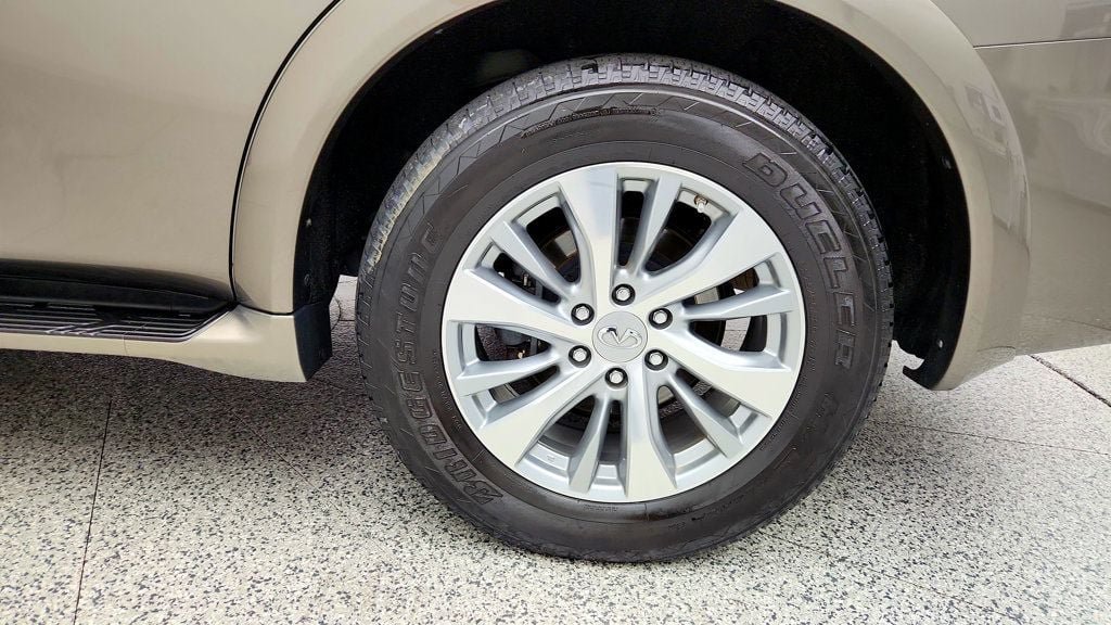 Used 2017 INFINITI QX80 4WD image 9