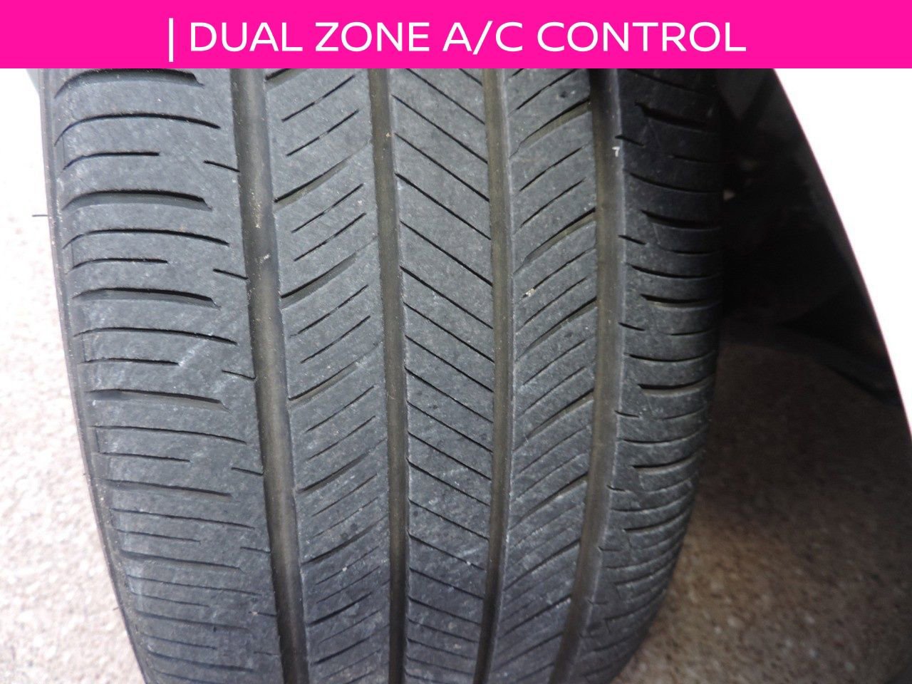 Used 2025 Nissan Sentra SR w/ Midnight Edition image 16