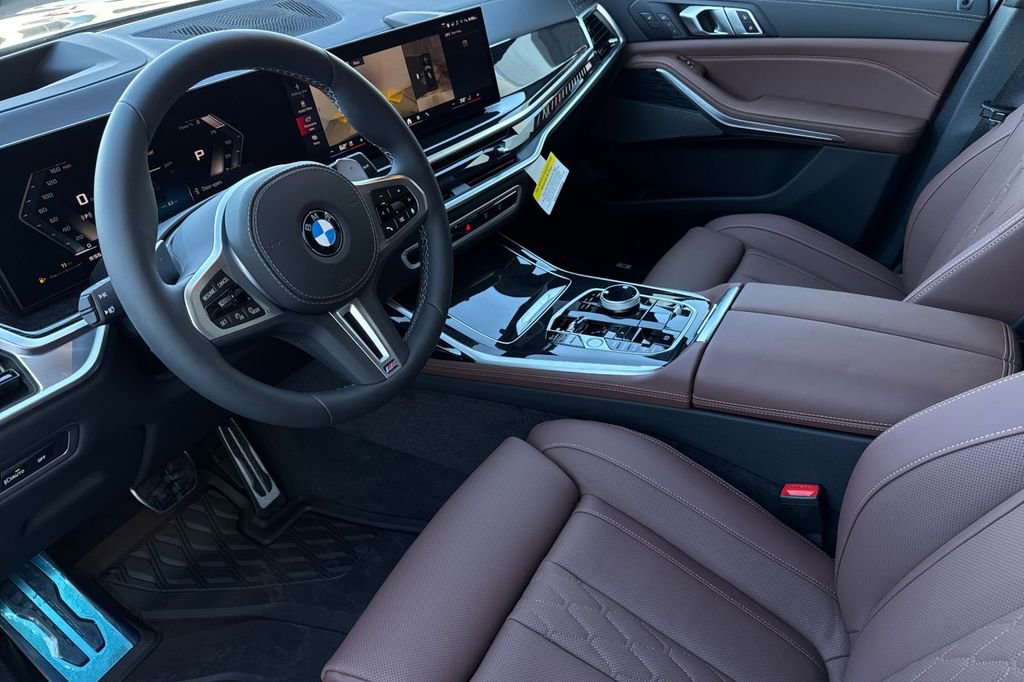 New 2026 BMW X7 M60i w/ Executive Package image 9