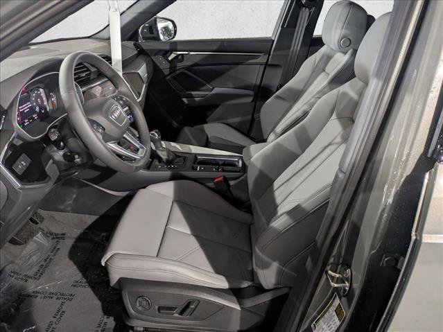 New 2025 Audi Q3 2.0T Premium image 4