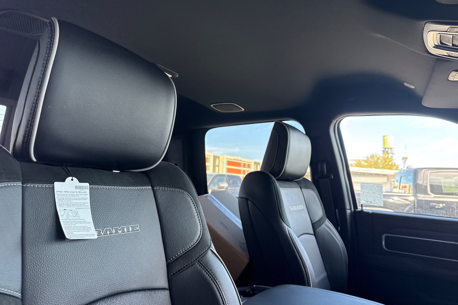 New 2026 RAM 3500 Laramie AWD/4WD image 15