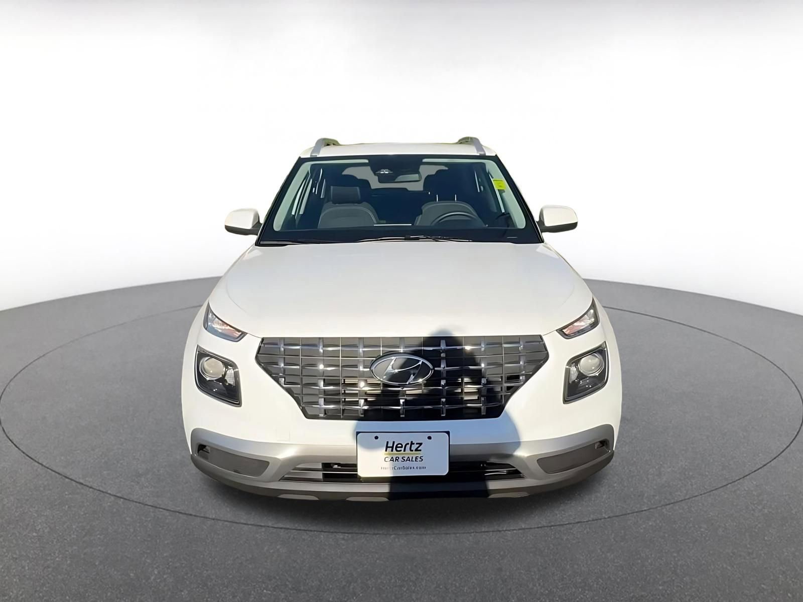 Used 2025 Hyundai Venue SEL image 4