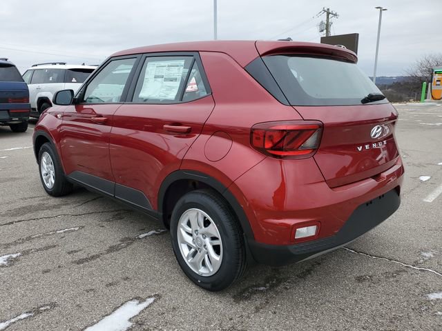 New 2026 Hyundai Venue SE image 3