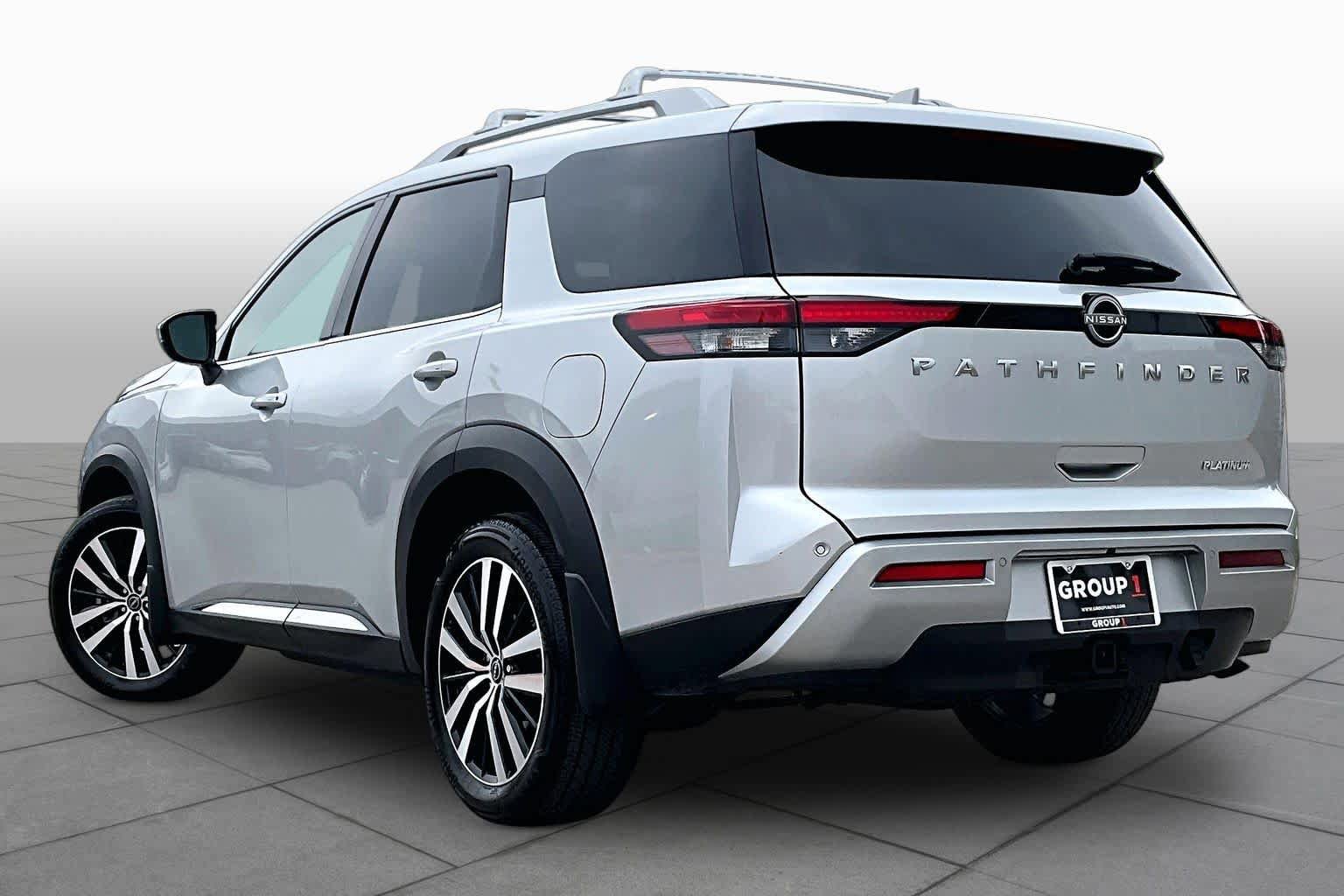 Certified 2025 Nissan Pathfinder Platinum w/ Cargo Package FWD image 12