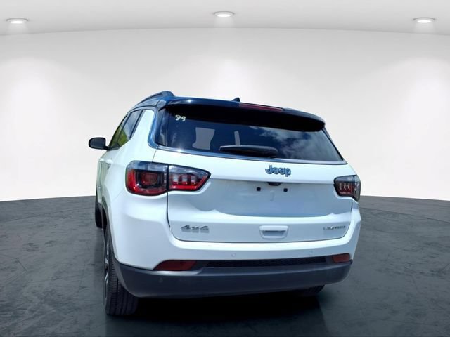 Used 2025 Jeep Compass Limited AWD/4WD image 17