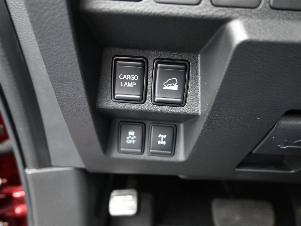 Used 2024 Nissan Frontier PRO-4X w/ Off-Road Protection Package image 29