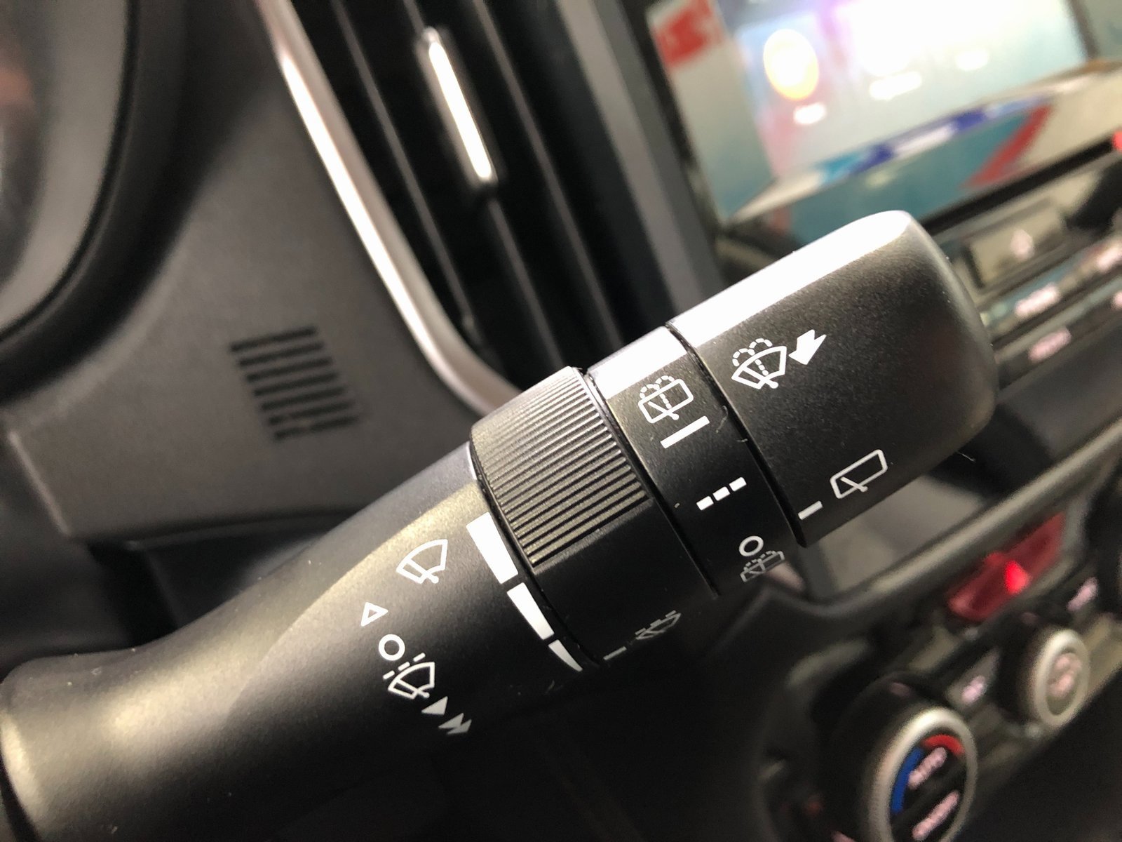 Used 2022 Subaru Forester Premium image 31