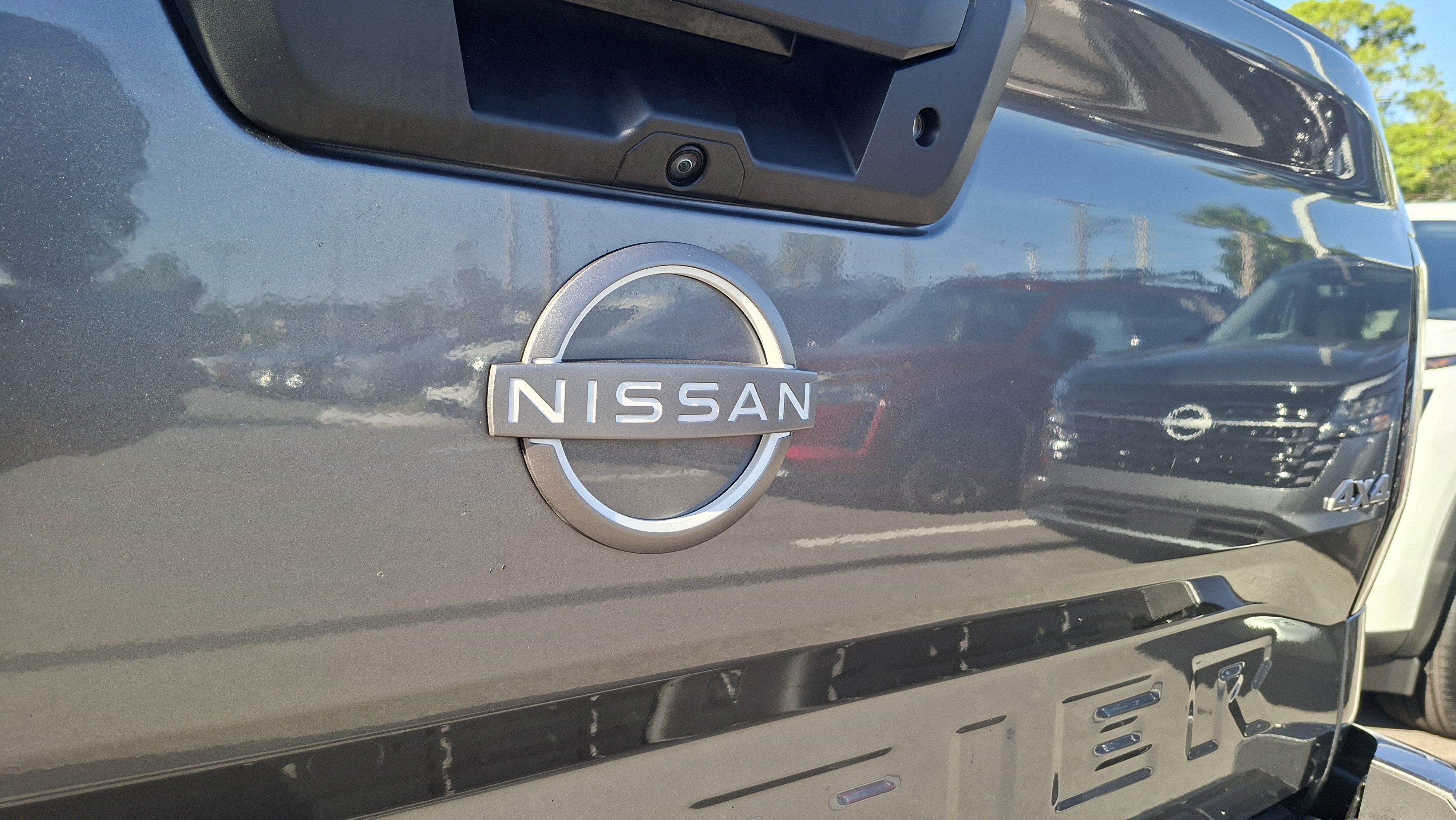 New 2026 Nissan Frontier SV w/ Tow Package AWD/4WD image 16