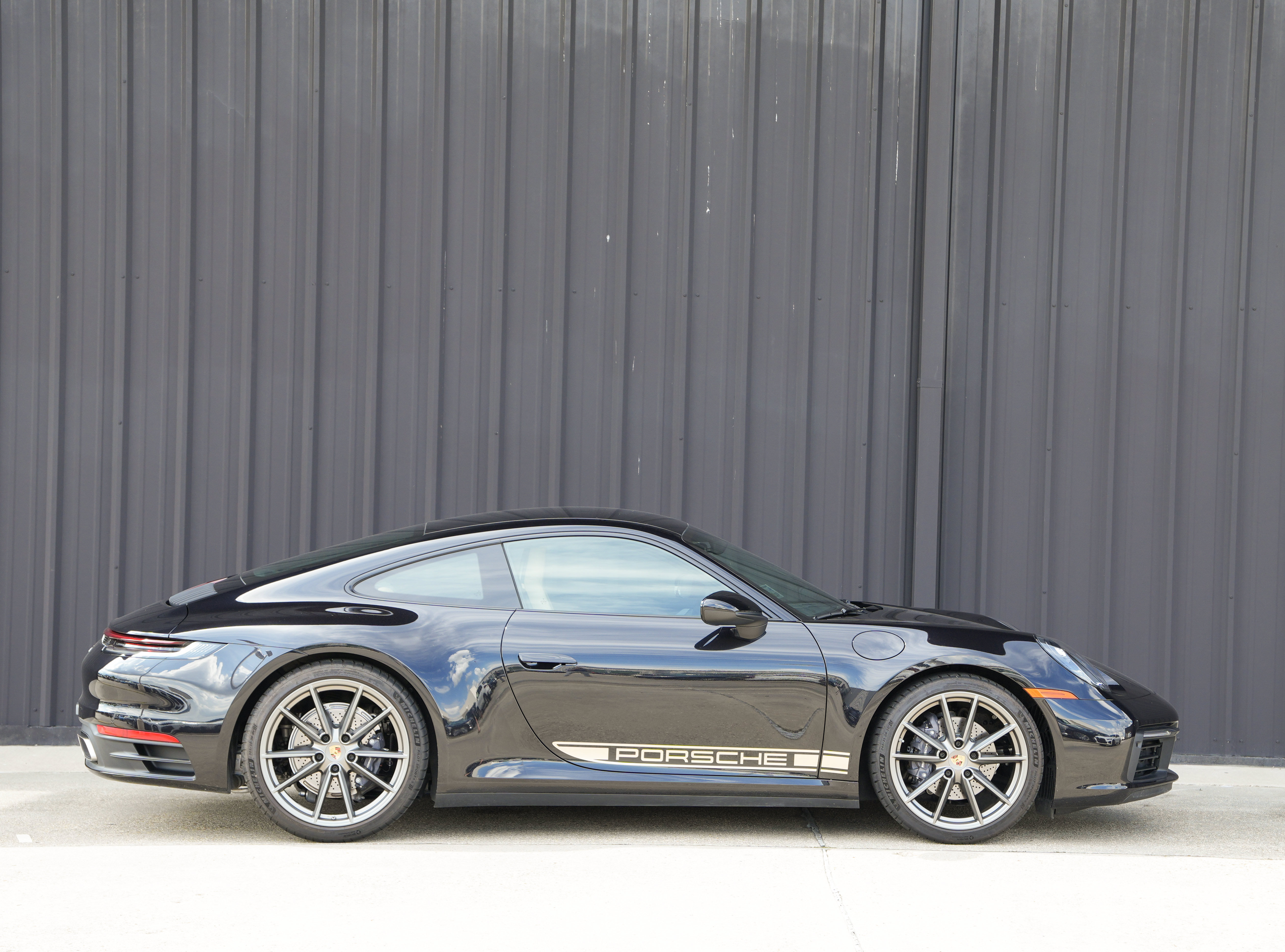 Certified 2023 Porsche 911 Carrera RWD image 6