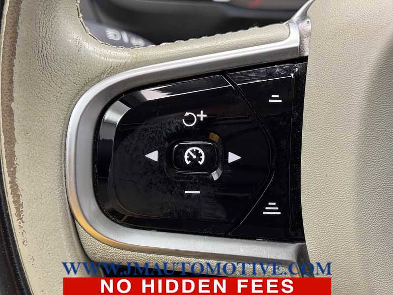 Used 2019 Volvo XC90 T6 Momentum w/ Advanced Package AWD/4WD image 44