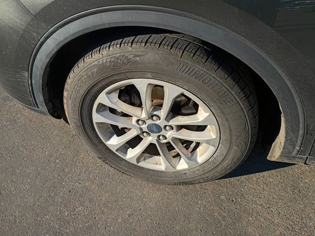 Used 2020 Ford Escape SE image 9