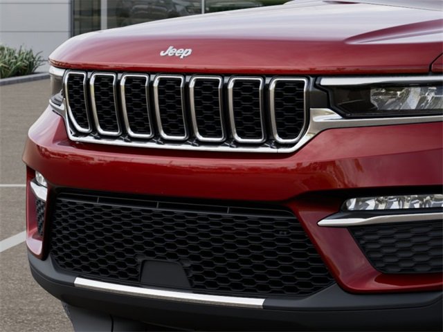 New 2025 Jeep Grand Cherokee Limited w/ Trailer Tow Package image 11