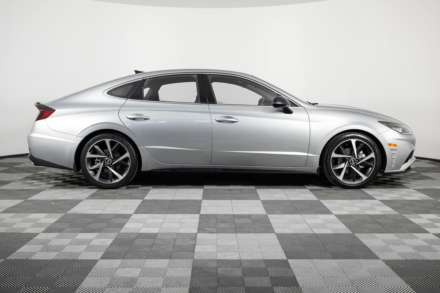 Used 2022 Hyundai Sonata SEL Plus image 9