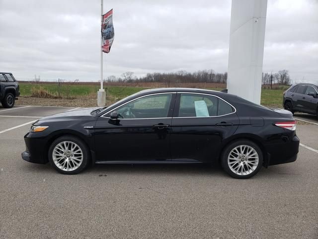 Used 2020 Toyota Camry XLE w/ Driver Assist Package image 8