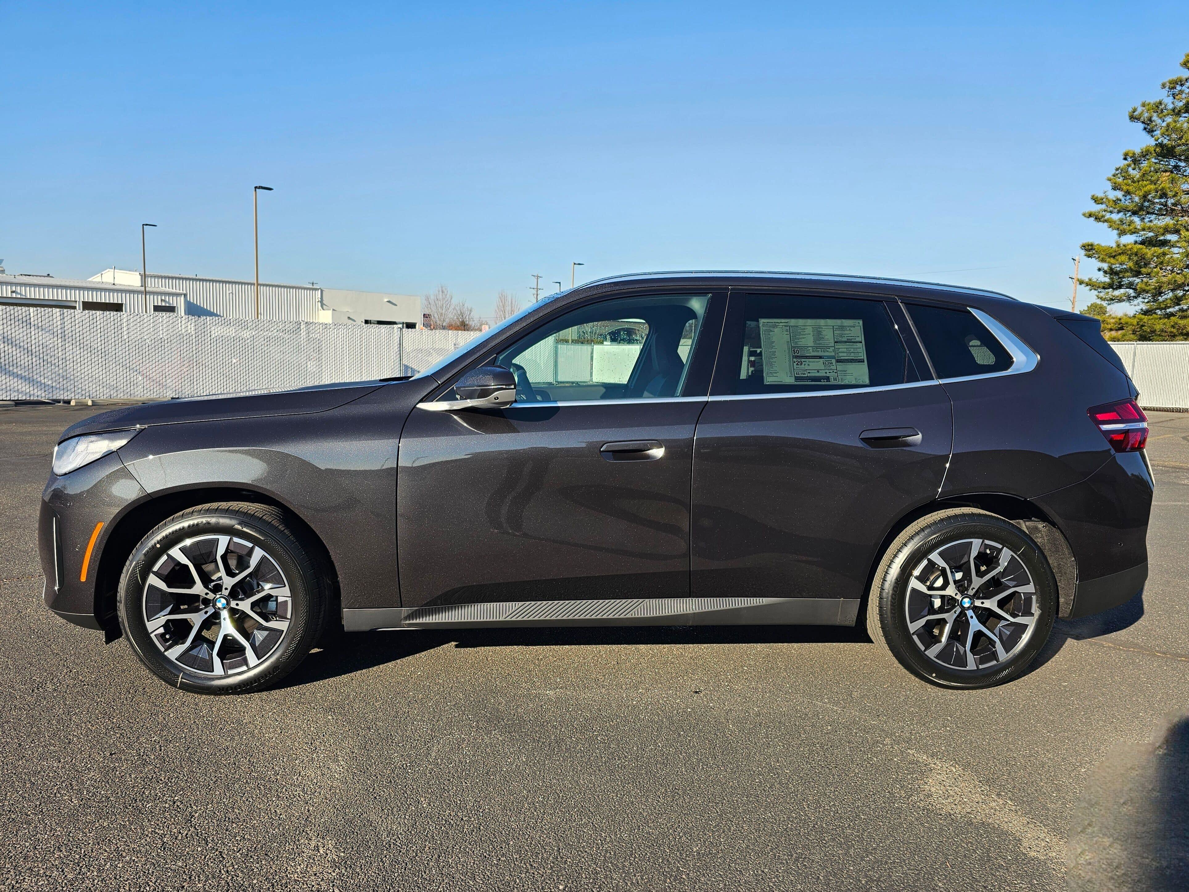 New 2026 BMW X3 xDrive30 w/ Premium Package AWD/4WD image 3