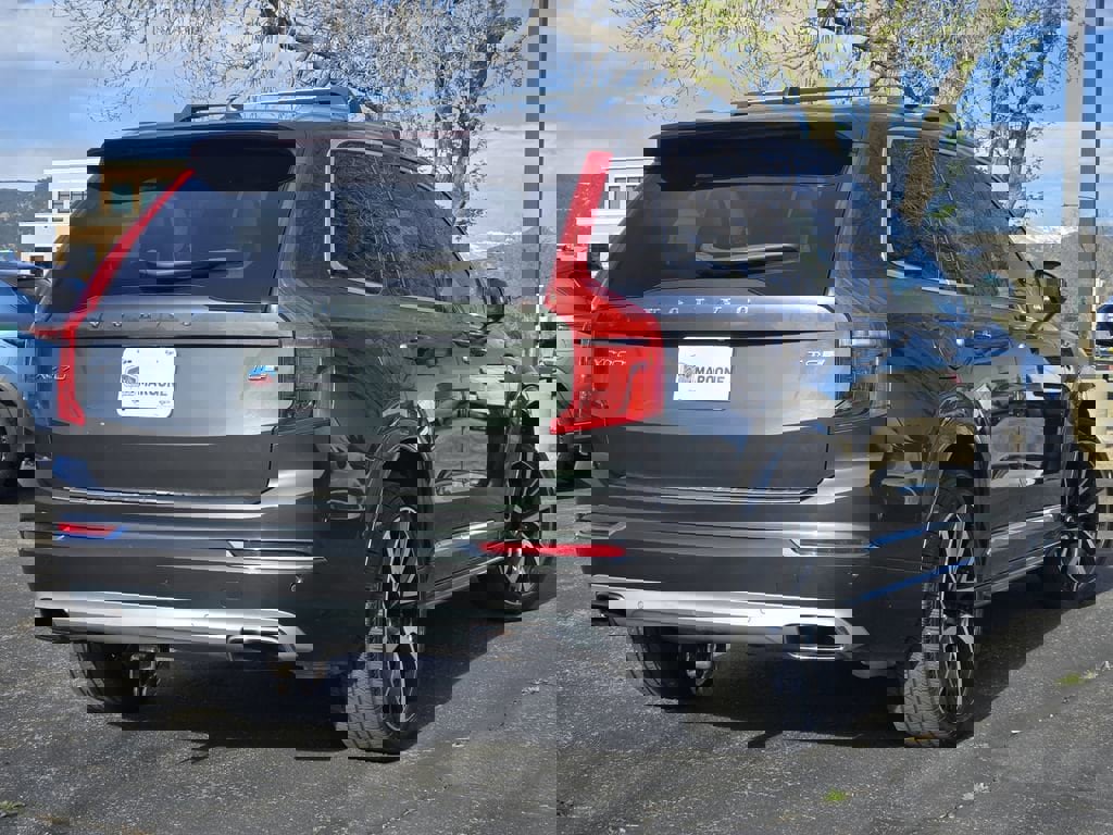 Used 2018 Volvo XC90 T8 Inscription w/ Convenience Package image 4
