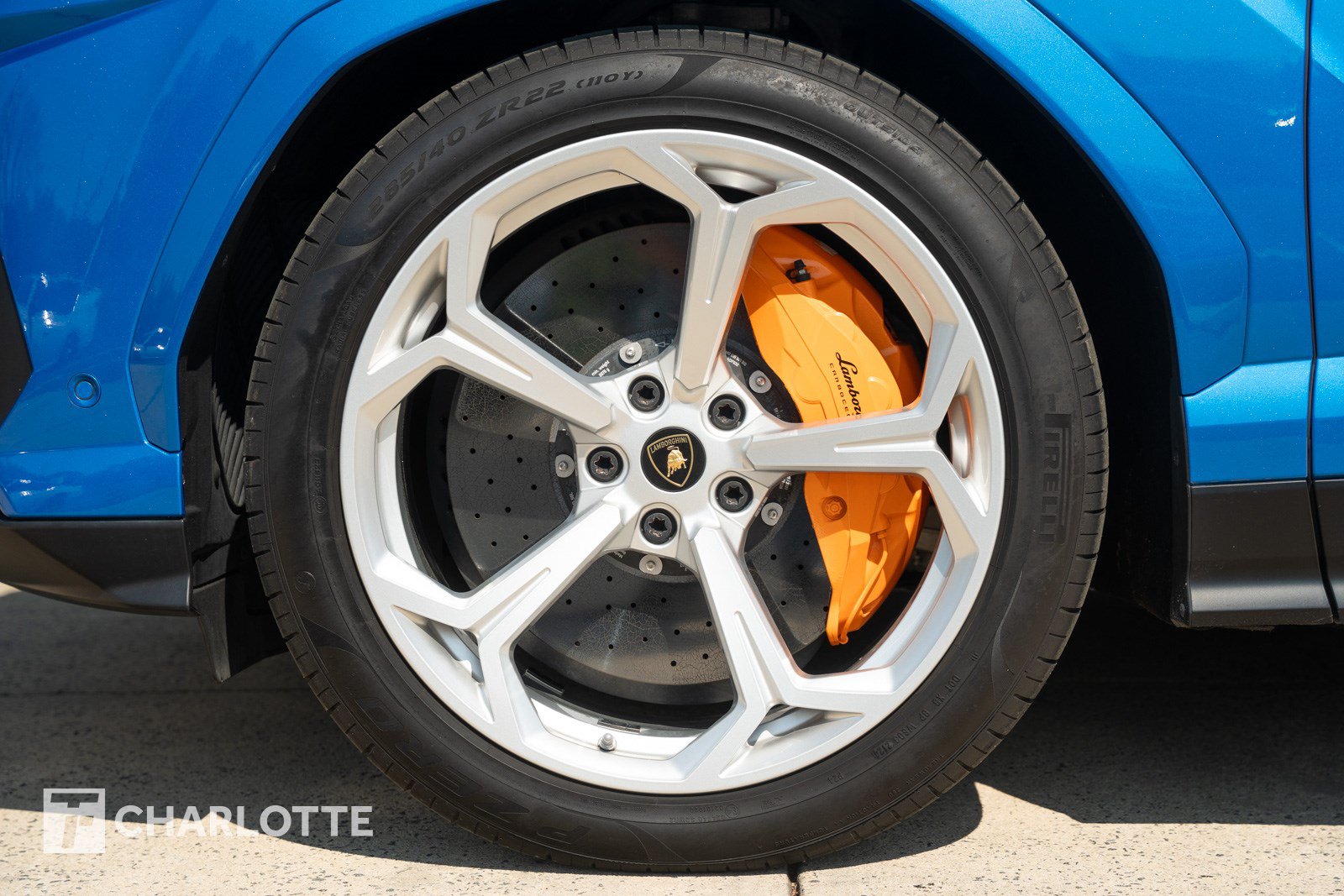 Used 2021 Lamborghini Urus AWD/4WD image 11
