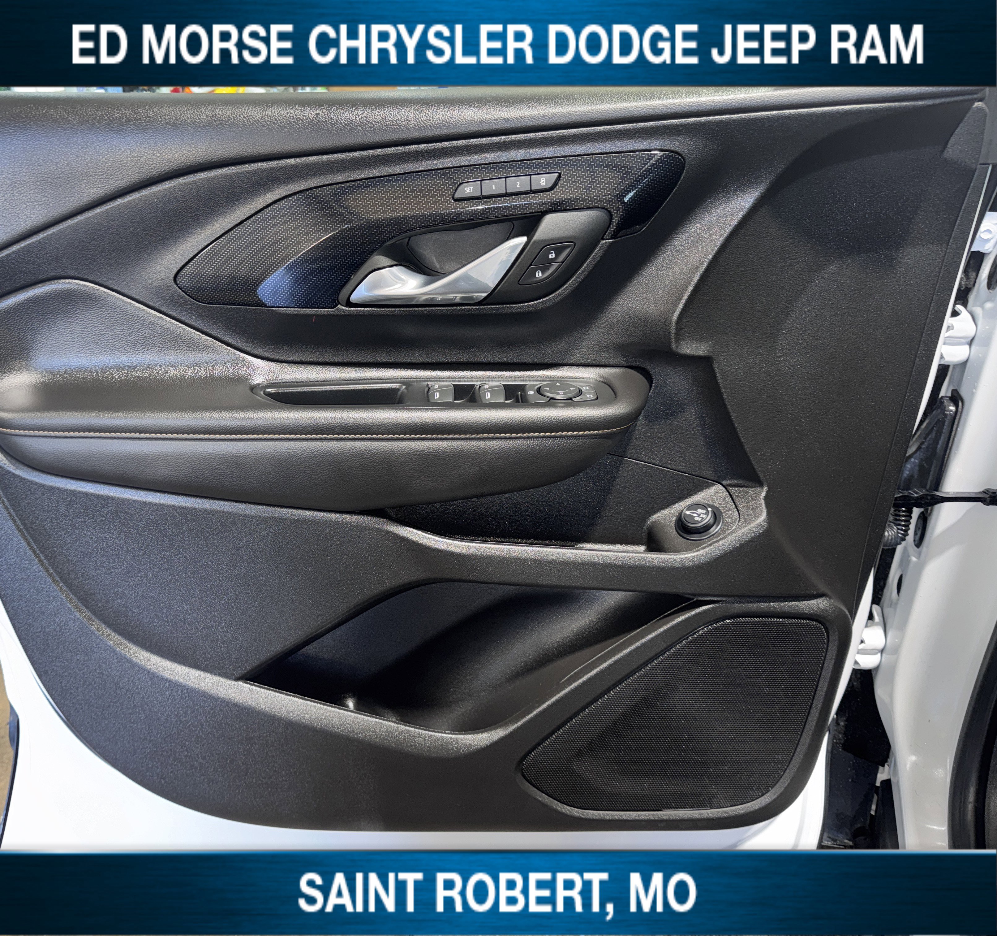 Used 2024 GMC Terrain AT4 image 35