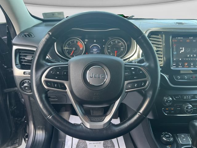 Used 2019 Jeep Cherokee Overland w/ Technology Group AWD/4WD image 28