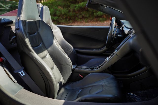 Used 2016 McLaren 650S Spider image 27