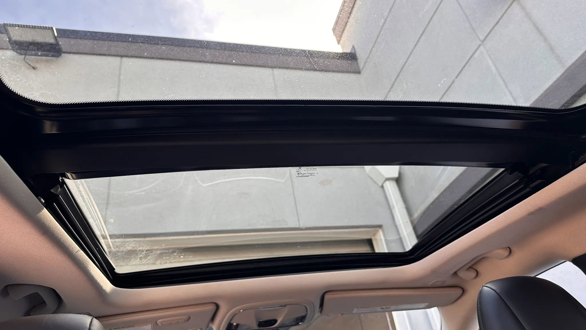 Used 2018 Jeep Cherokee Limited w/ High Altitude Package image 15