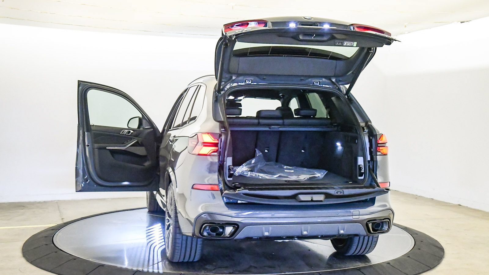 New 2026 BMW X5 xDrive40i AWD/4WD image 28