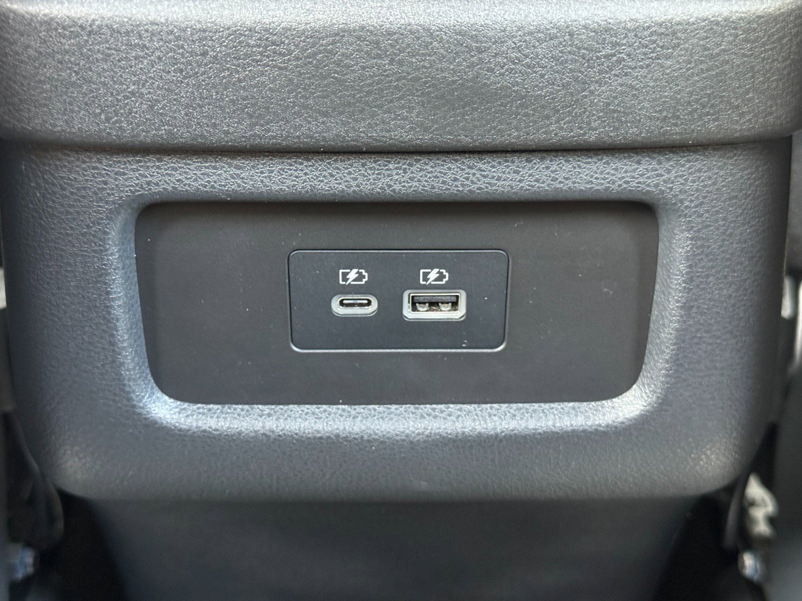 Used 2025 Nissan Pathfinder S FWD image 29