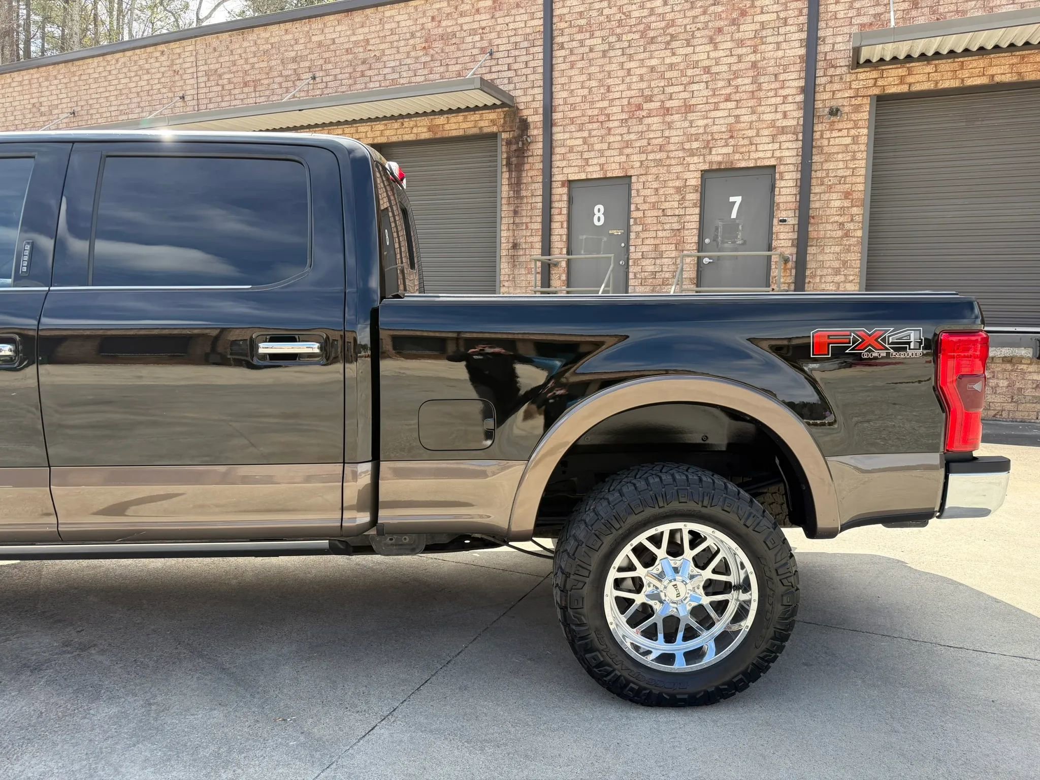 Used 2017 Ford F250 King Ranch w/ King Ranch Ultimate Package image 5