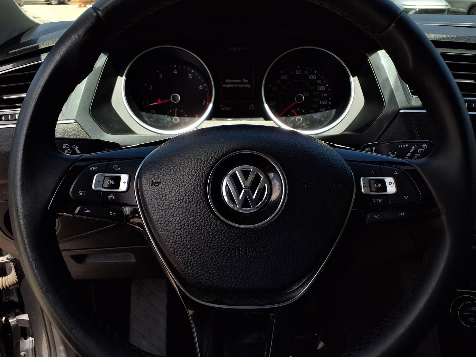 Used 2020 Volkswagen Tiguan SE FWD image 11
