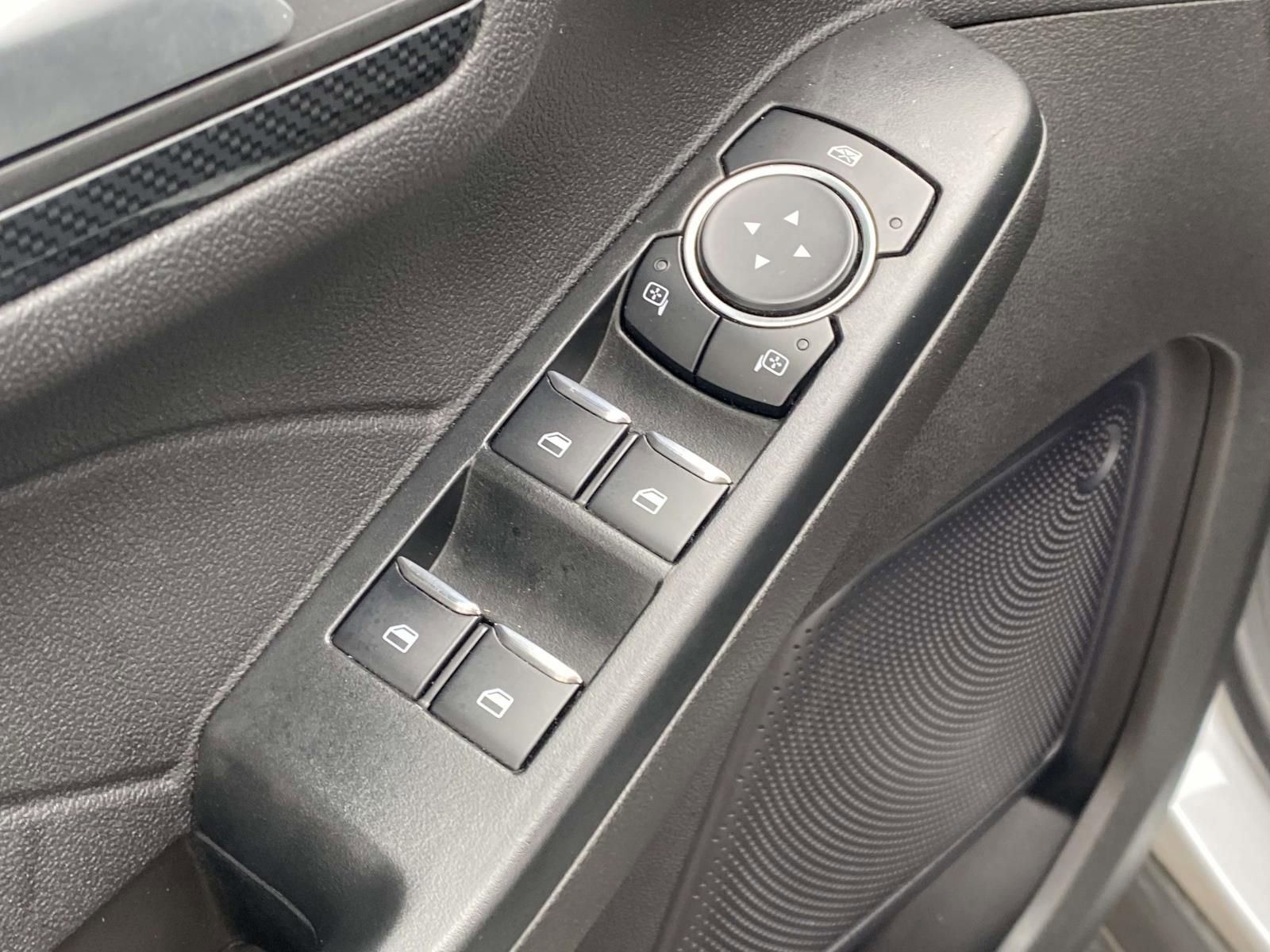 Used 2023 Ford Escape ST-Line image 15