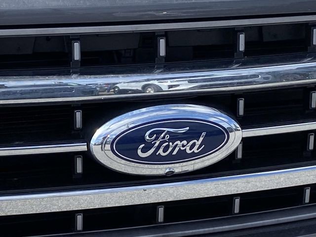 Certified 2022 Ford F150 Lariat w/ Equipment Group 502A High image 4